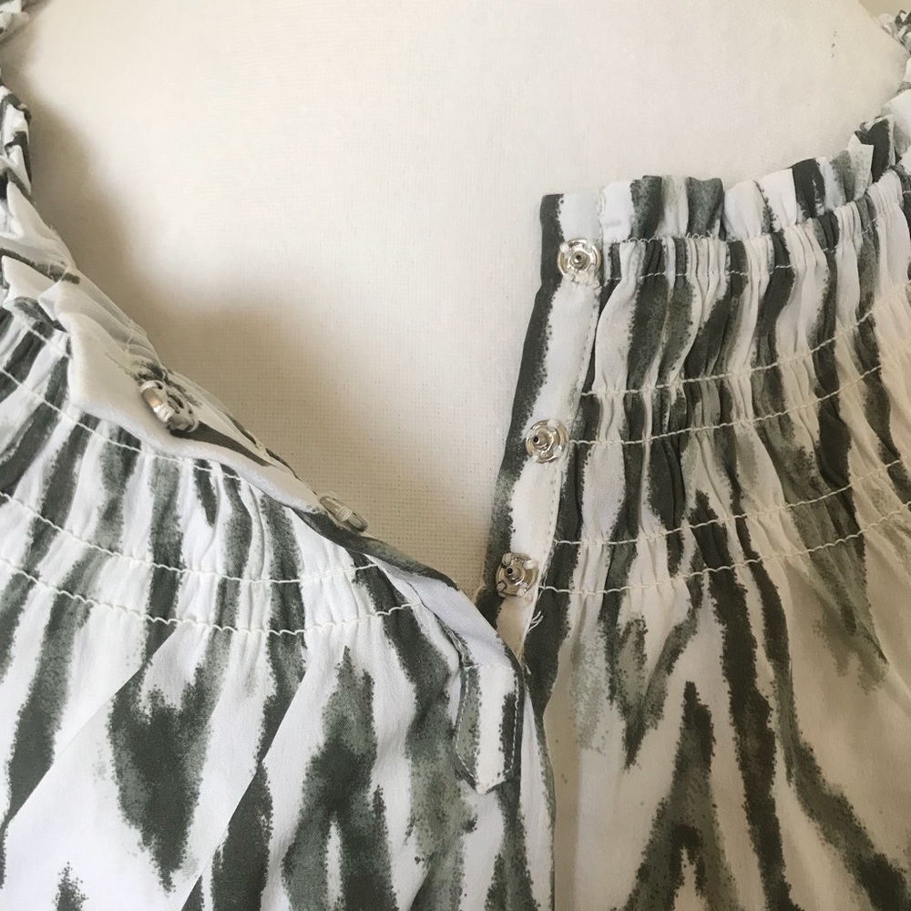 Chico’s Zebra Print Tunic Size 0 (Small) - image 4